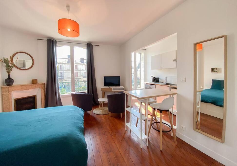 Ferienwohnung Unique Et Elegant, Gare Hyper Centre Wifi Vernon  Exterior foto